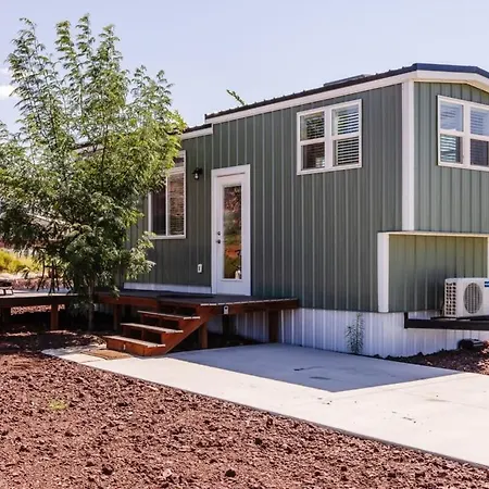 Harrington Tiny House Villa